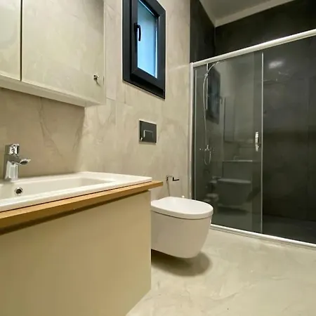 4 Bedroomwith Private Pool Nature Interwined Villa