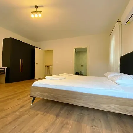 4 Bedroomwith Private Pool Nature Interwined Вилла